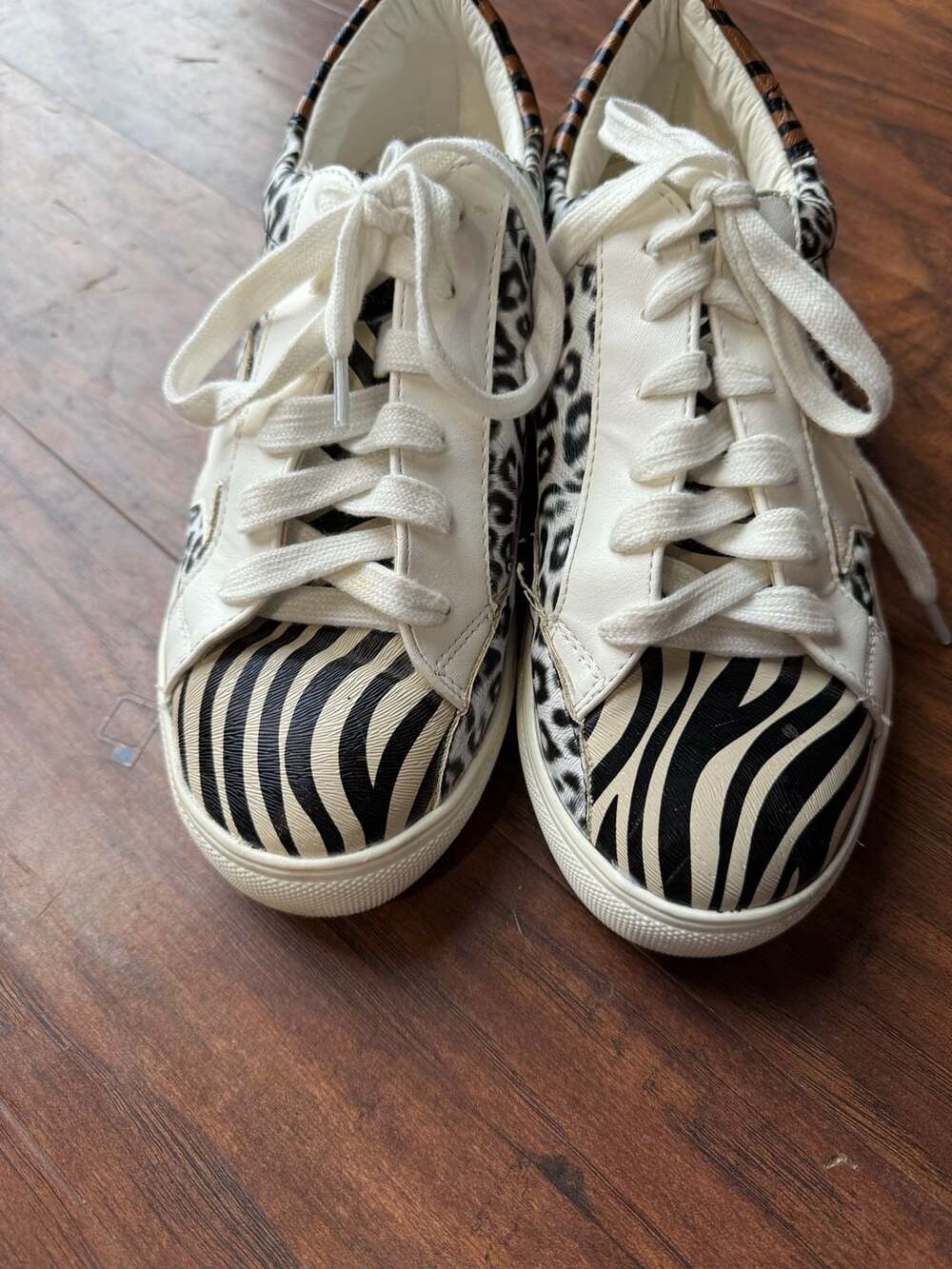 Nature Breeze Star Sneakers Size 8.5 Leopard Zebra Print